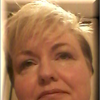 Headshot of Annette Grove