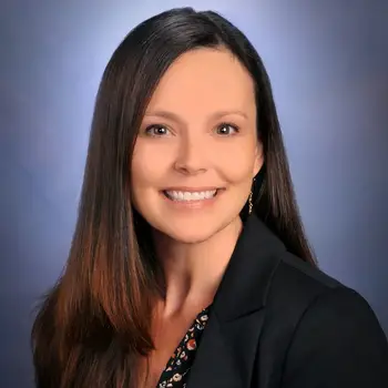 Headshot of Marle Hoff