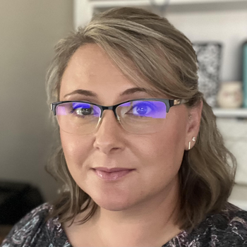 Headshot of Megan Starr-Gepford