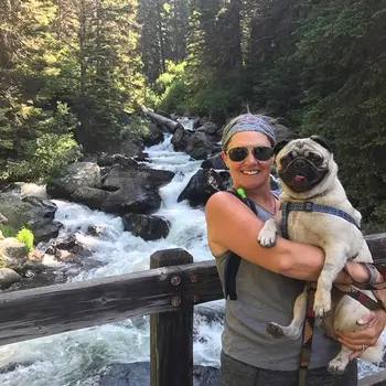 Headshot of Karen Moss