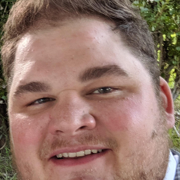 Headshot of Seth Akers