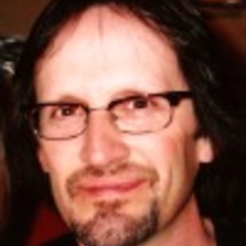 Headshot of Mike Robinson