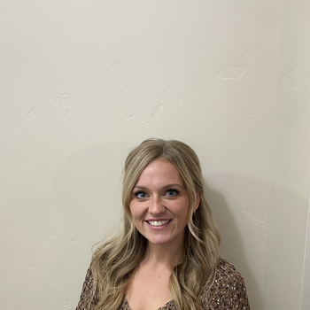 Headshot of Ashley Robison