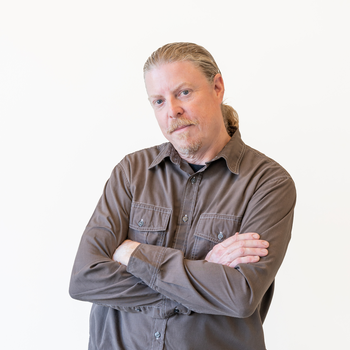 Headshot of Ross Hosking