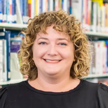 Headshot of Kimberly Stephen