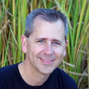 Headshot of Ted Daniels