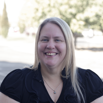 Headshot of Terra Vetter