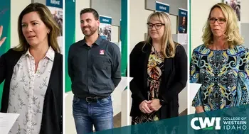 Swearing in the Board of Trustees