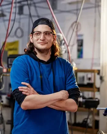 Machinist in Machine Tool lab