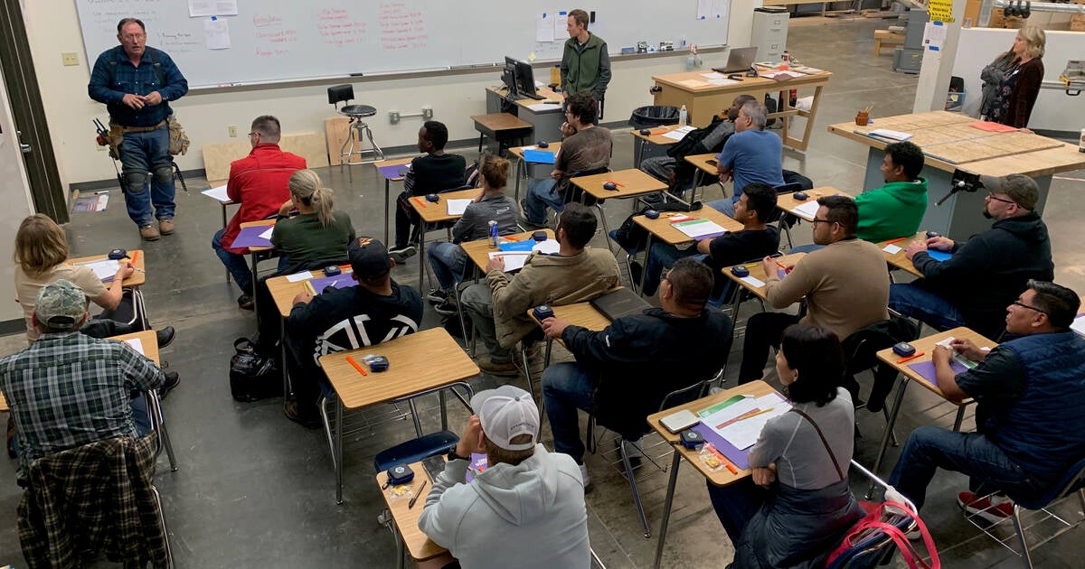 Constuction Class Construction Class Builds Bridge to Workforce | CWI
